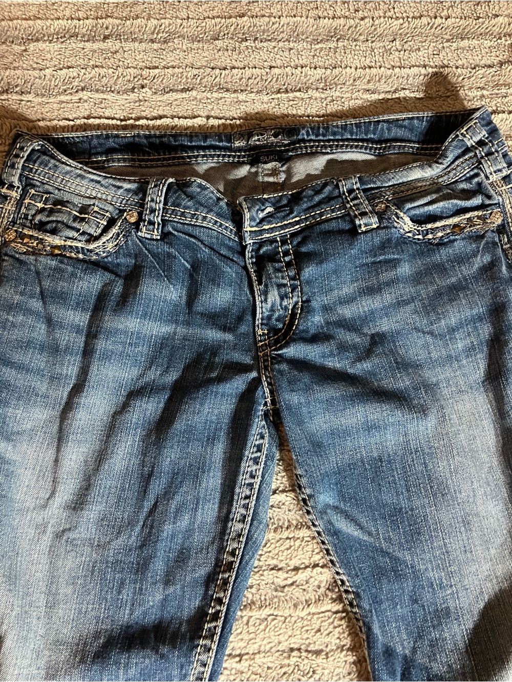 Silver Suki Straight Leg Low Ruse Jeans Faded Blue Wash 34/32